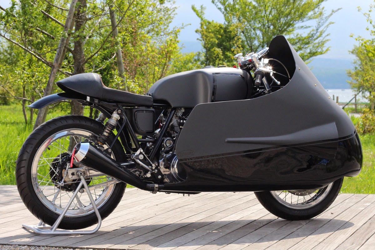 Dustbin Fairing Racer RocketGarage Cafe Racer Magazine