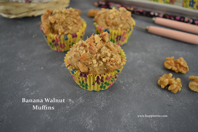 Banana Walnut Muffins Recipe | Whole Wheat Banana Walnut Crumb Muffins Banana Walnut Muffins Recipe | Whole Wheat Banana Walnut Crumb Muffins