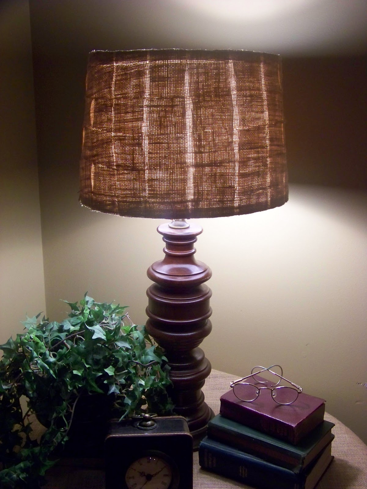 Designing Details Awesome Burlap Lampshade...Basket Weave