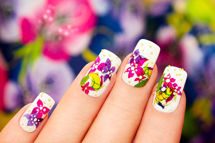 Floral Nail Art Floral Nail Art