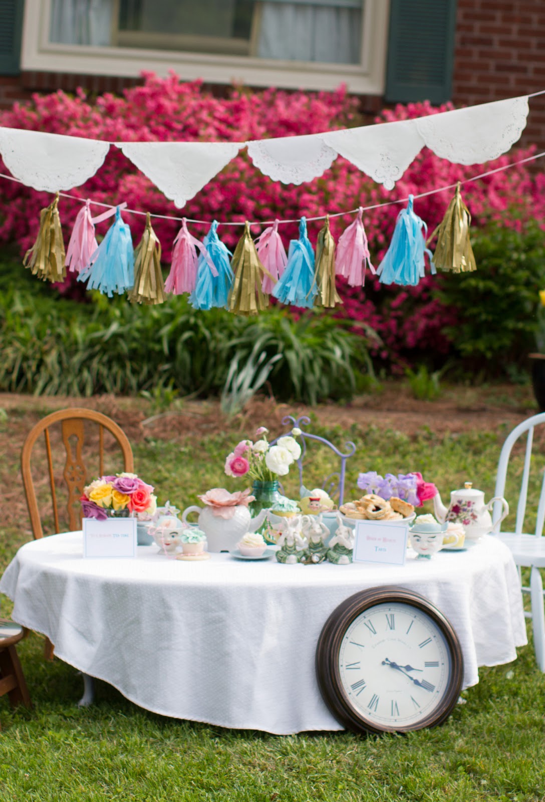 Smarty Parties Time for Tea! Alice in Wonderlandinspired tea party