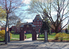 Dean College, Main St, Franklin, MA
