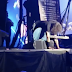 Dave Grohl quase quebra a perna de novo em show do Foo Fighters; assista