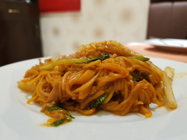 food blogger dubai grand barbeque tempanyaki noodles