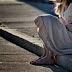 [Ελλάδα]Ξυπόλητο να περιφέρεται μόνο του στους δρόμους εντοπίστηκε 11χρονο κοριτσάκι