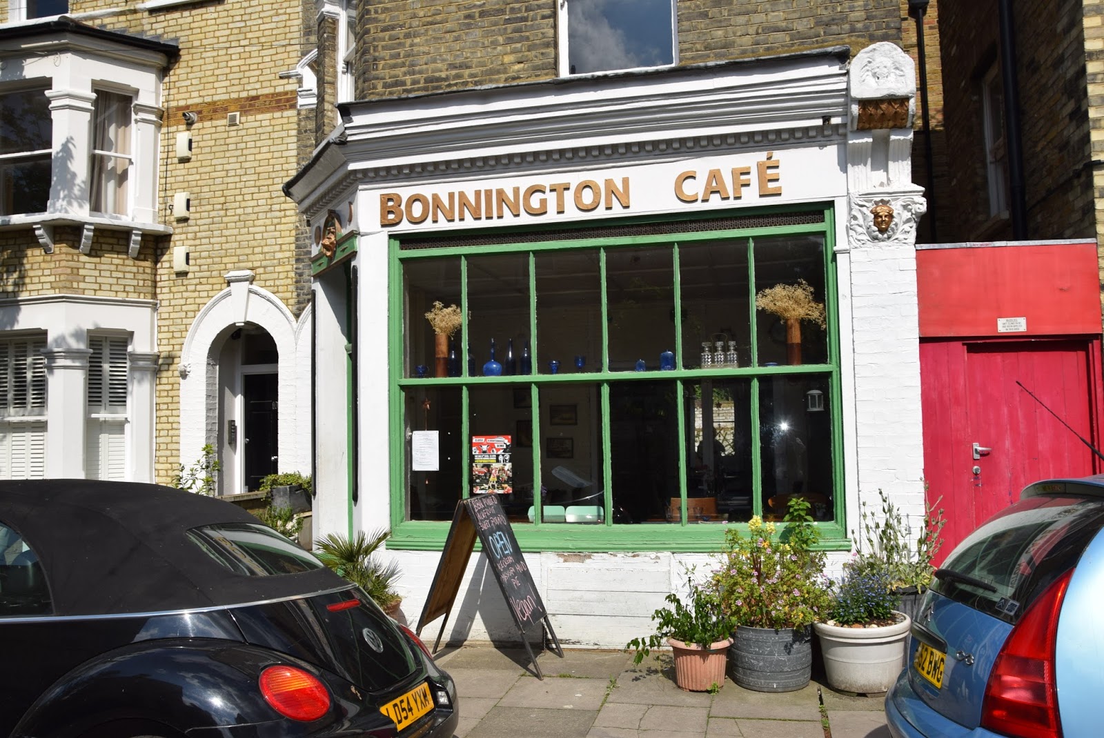 socalgalopenwallet Bonnington square, London