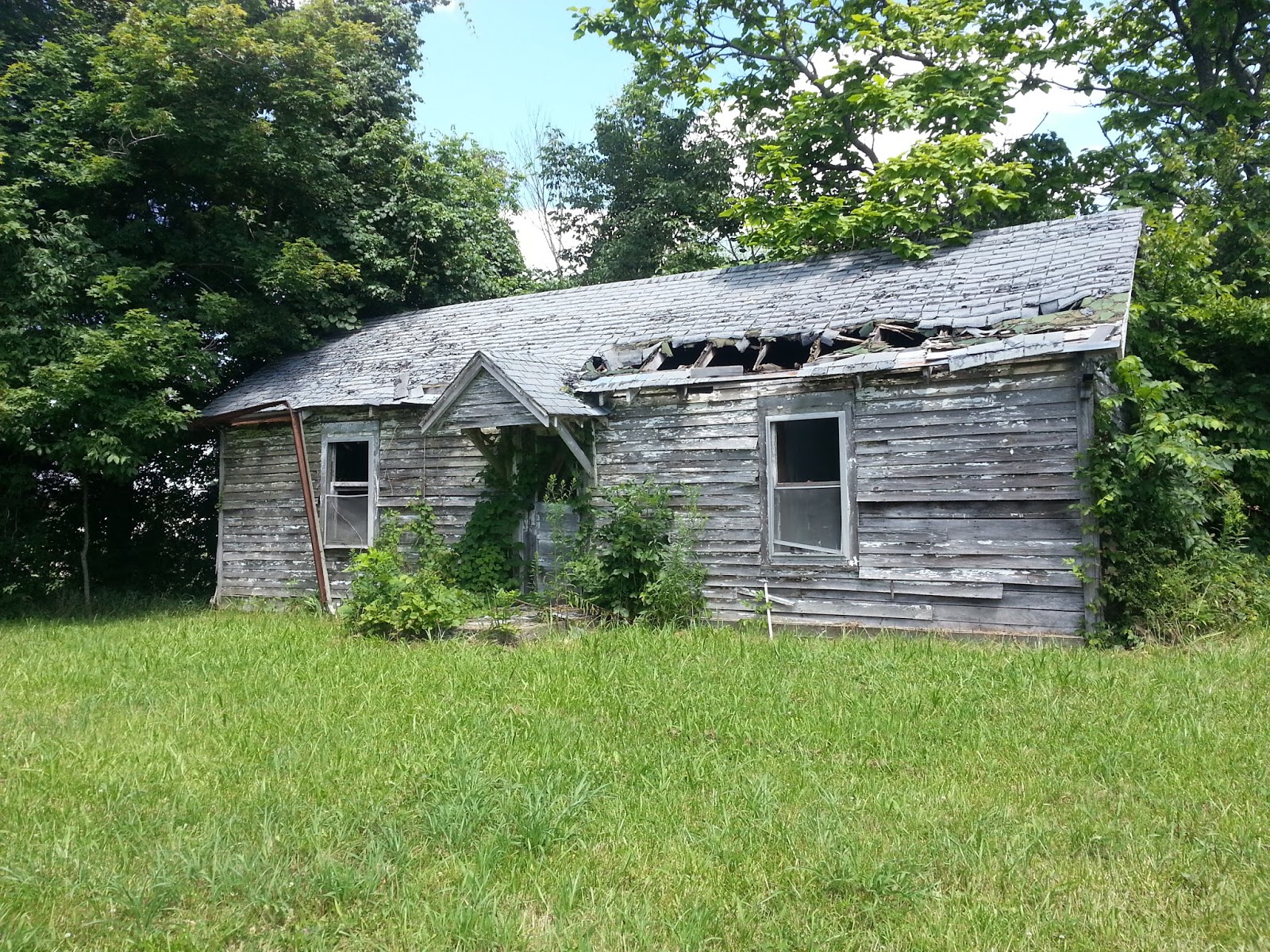 Eerie Indiana Abandoned House, Rural Kentucky