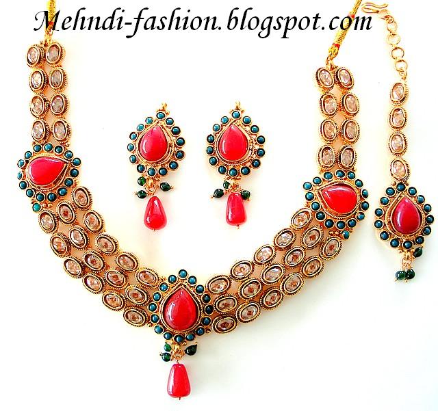 Latest Pakistani Indians & Arabic mehndi design jewelry & dresses