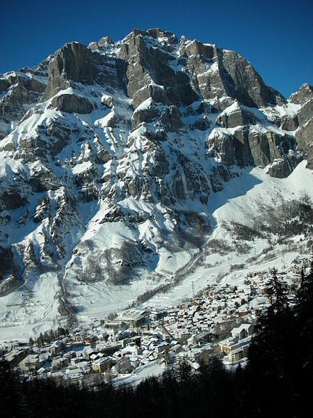 Panoramica invernale di Leukerbad