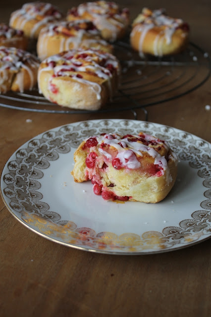 Johannisbeer Marzipan Schnecken