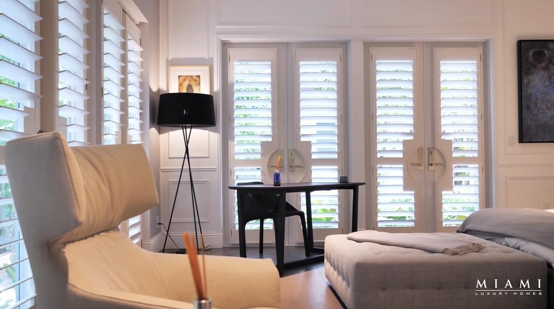 53 Interior Design Photos vs. 4100 Kiaora St, Miami Luxury Mansion Tour