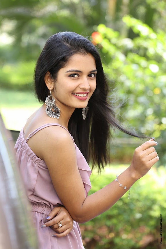 Priyanka Jain at Chalte Chalte Teaser Launch