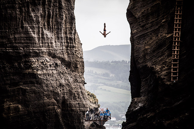 RedBull world cliff diving series