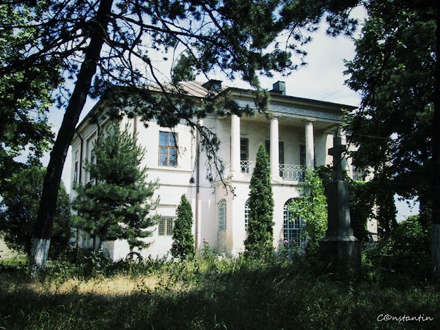 Mãnãstirea Frumoasa - Palatul de pe ziduri Mãnãstirea Frumoasa - Palatul de pe ziduri - blog Foto-Ideea