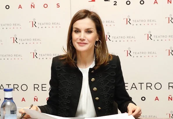 Queen Letizia wore ZARA Military Jacket, Queen Letizia wore Hugo Boss ankle boots and carried Hugo Boss Fanila clutch