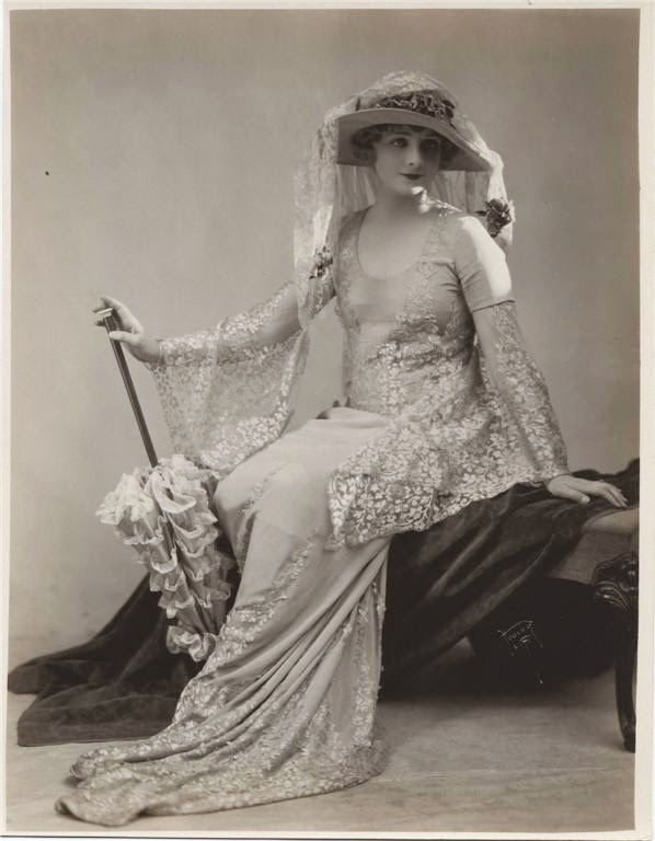 1910's Fashion and Beauty vintage everyday