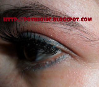 False Lashes Lateral