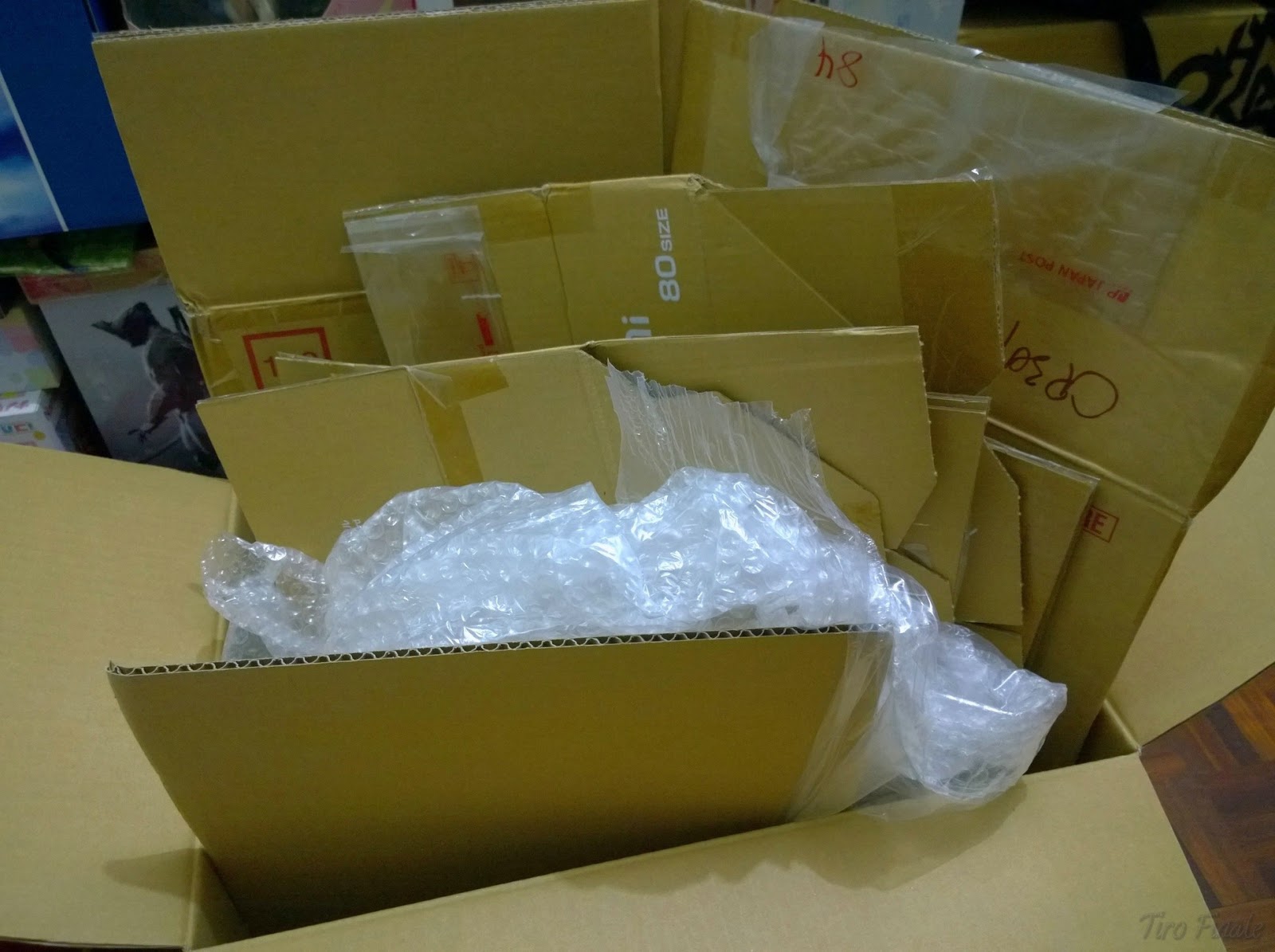 AmiAmi & Cardboard Boxes