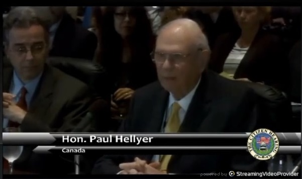 Paul Hellyer - Εξωγήινοι συνεργάζονται με την Αμερικανική Κυβέρνηση