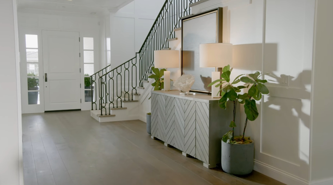 26 Interior Design Photos vs. 3910 Topside Ln, Corona Del Mar, CA Luxury Home Tour