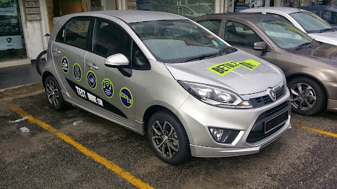 Harga Kereta Iriz Baru / Sesiapa pun mahu menjual kereta mereka pada harga tinggi atau harga pasaran.