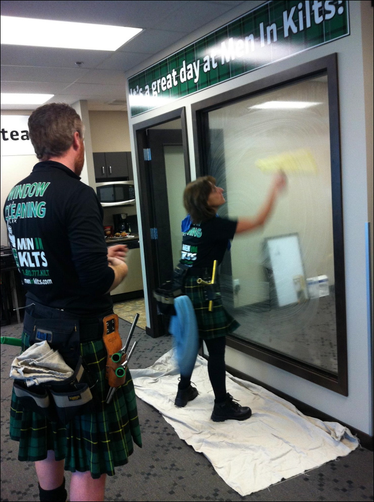 RobinsonSolutions Professional Window Cleaning Window Cleaning MIK In