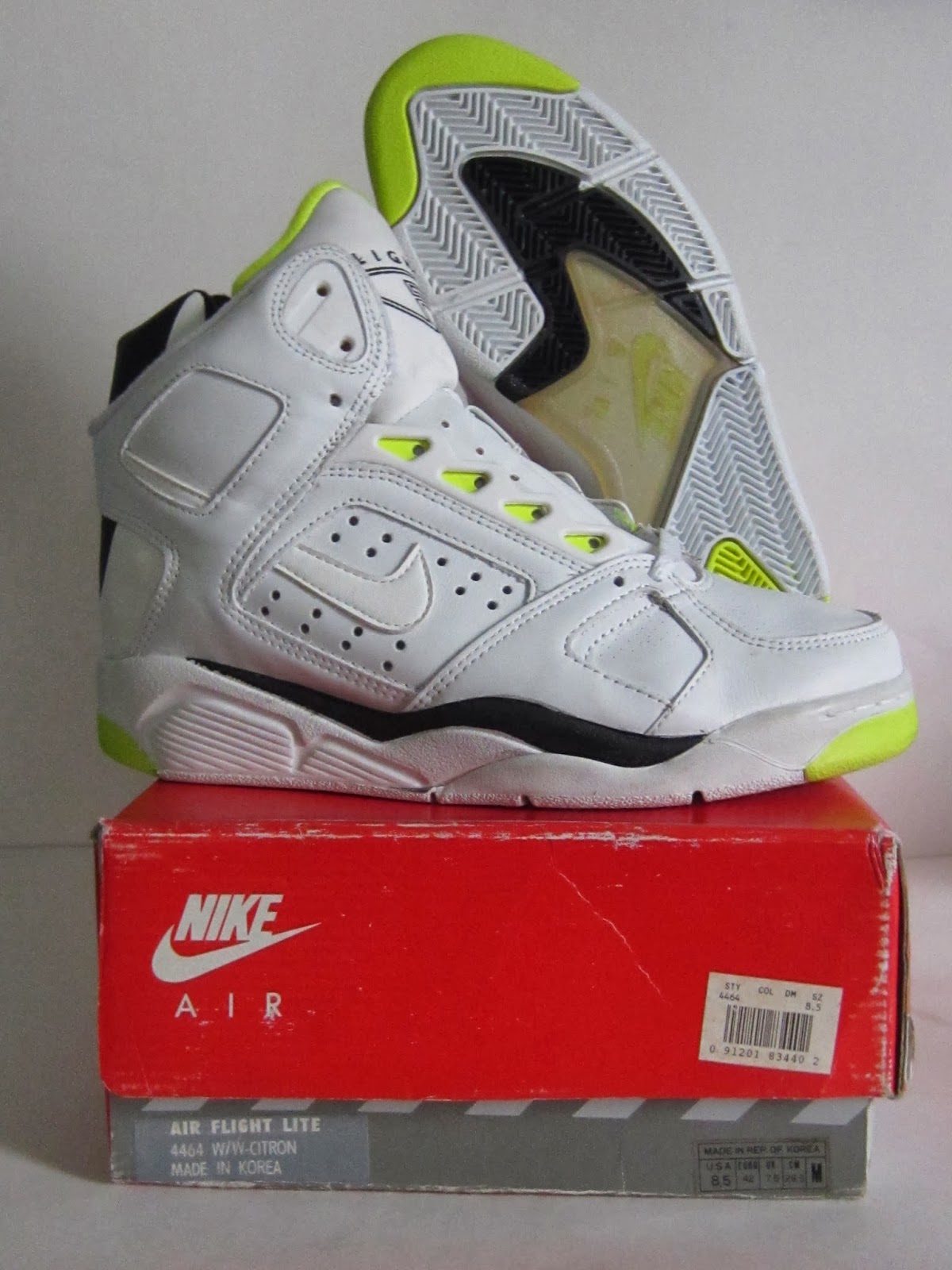 nike flight light 1990