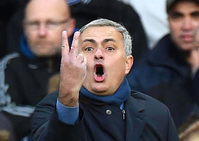 PAY-Chelsea-manager-Jose-Mourinho-react.jpg