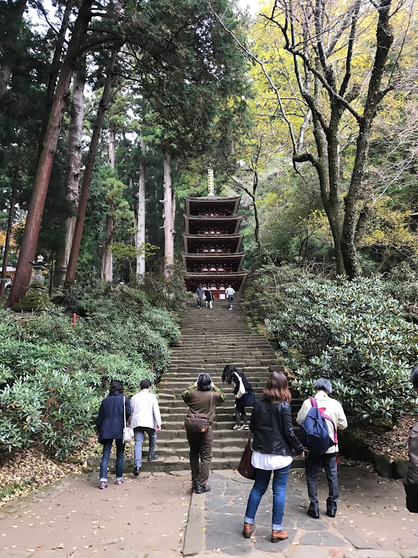 土門拳の写真で有名な室生寺：〒633-0421 奈良県宇陀市室生７８