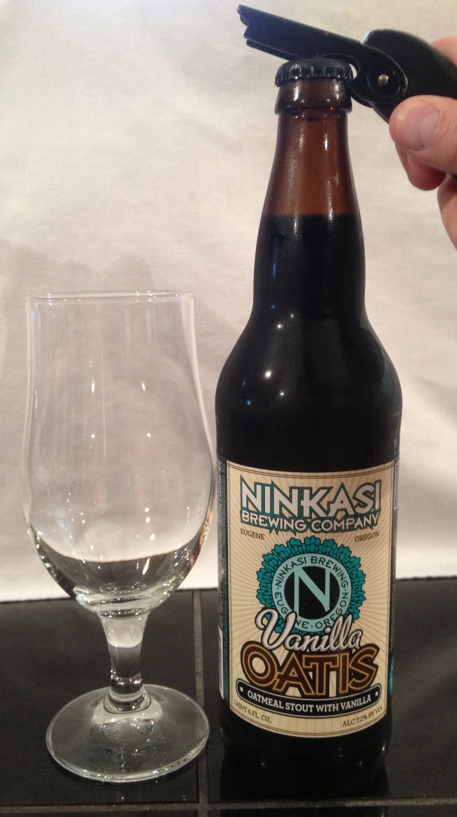 NorCal Beer Blog: Ninkasi Brewing Company Vanilla Oatis Oatmeal Stout