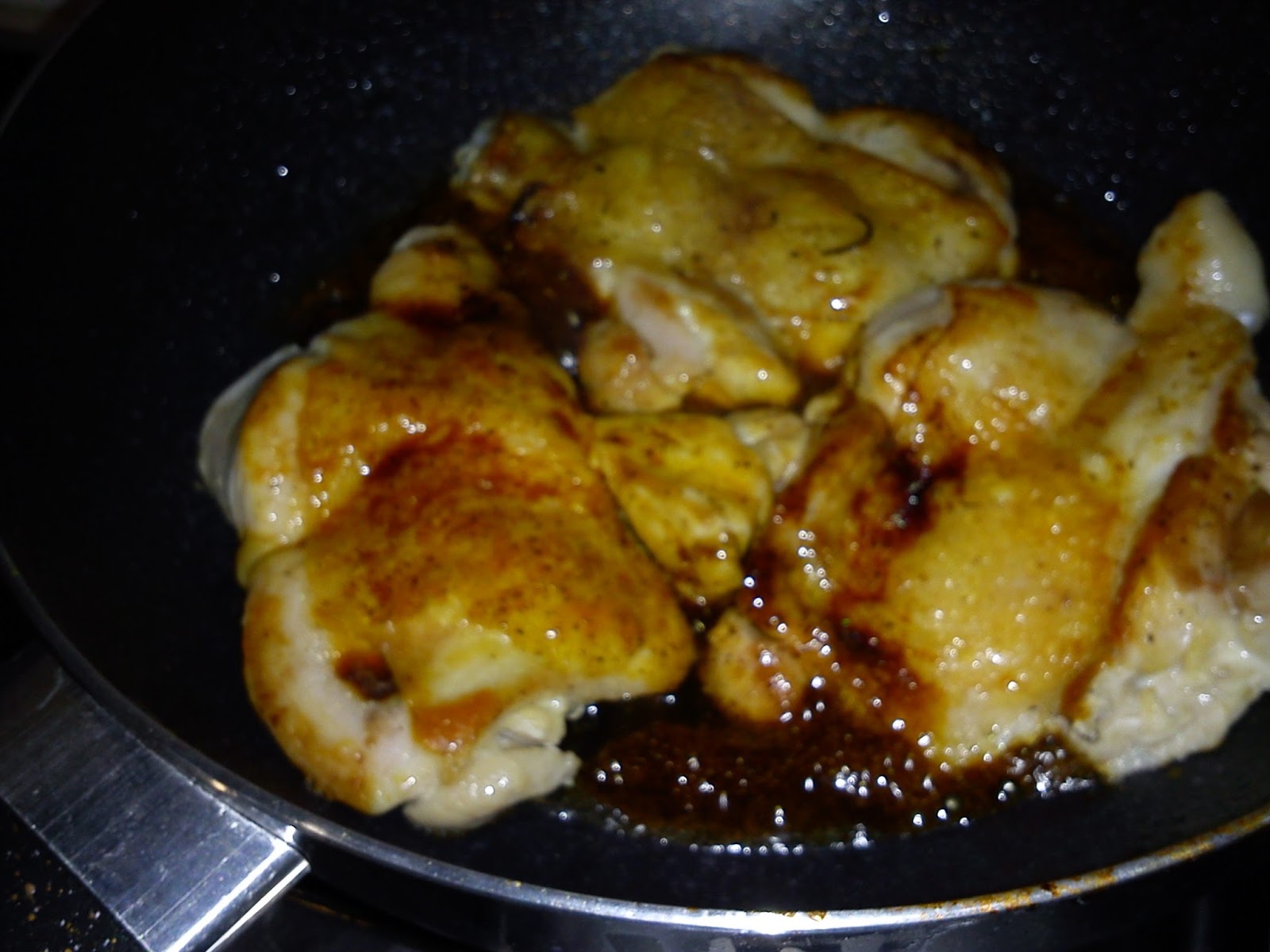 Cooking Pleasure CARAMELISED BLACK PEPPER FISH SAUCE CHICKEN