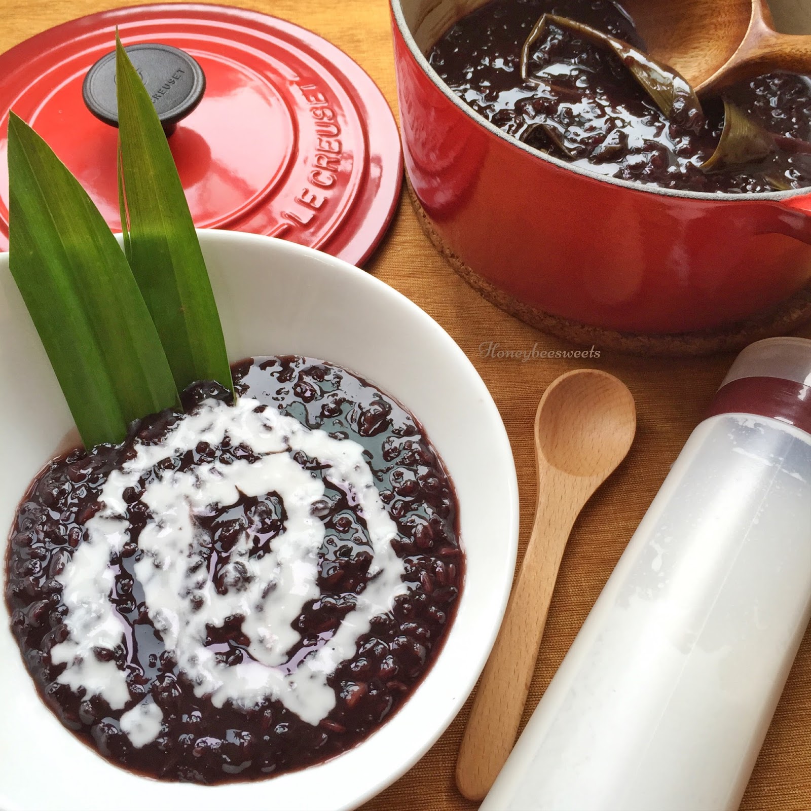 Honey Bee Sweets Pulut Hitam Chiffon Cake / Black Glutinous Rice