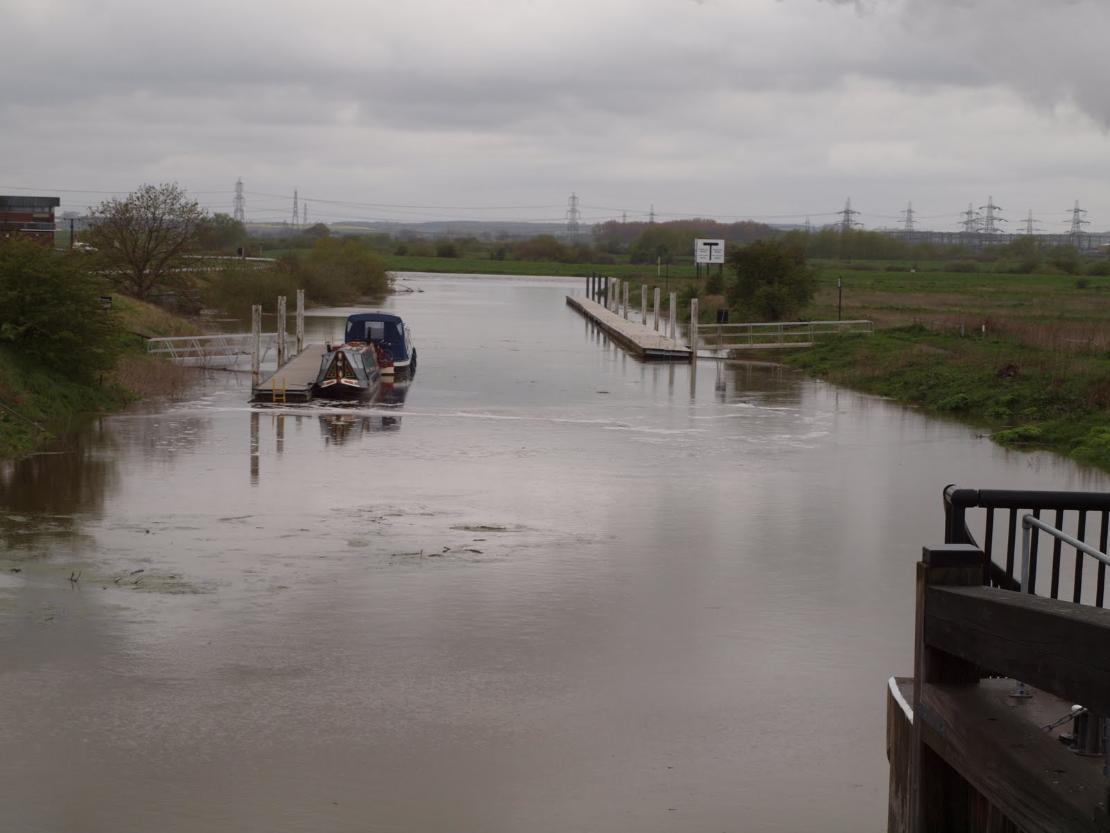 Narrow Boat Albert River Trent Water Levels