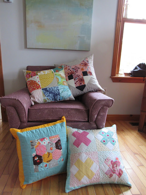 chezzetcook modern quilts: Is there such a thing as too many pillows?