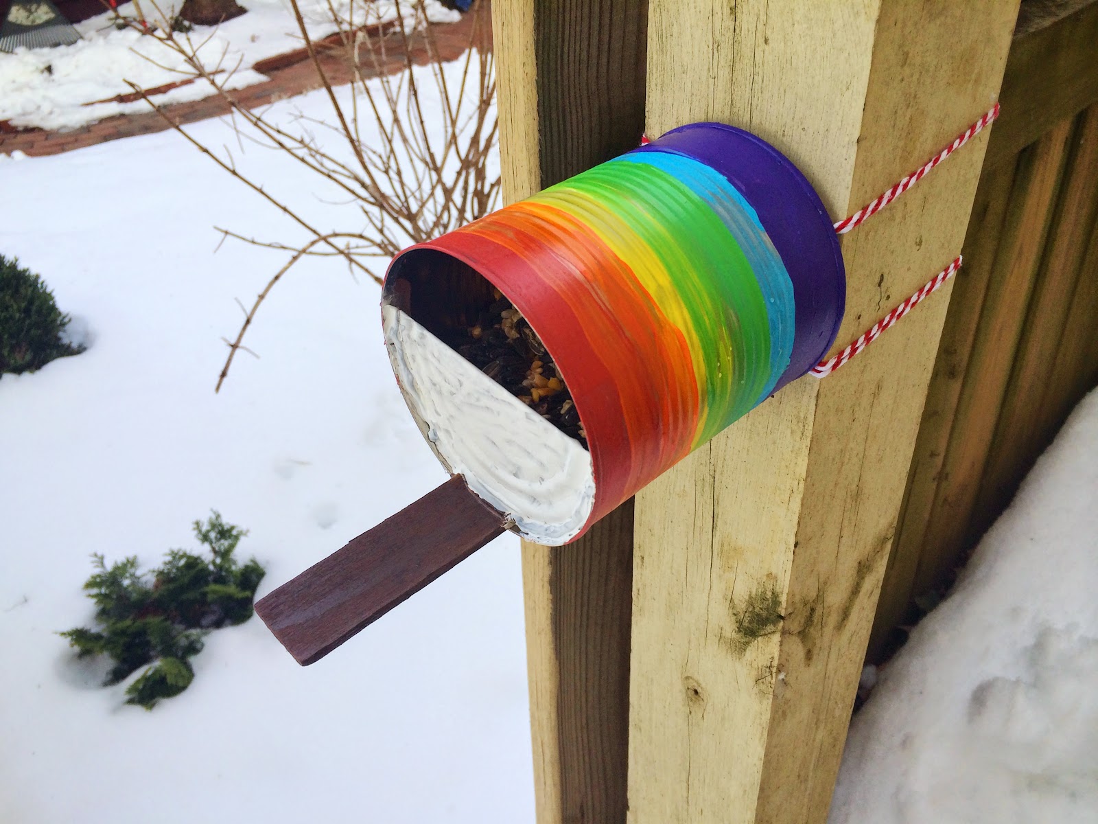 Our Beautifully Messy House : DIY Tin Can Bird Feeder #2