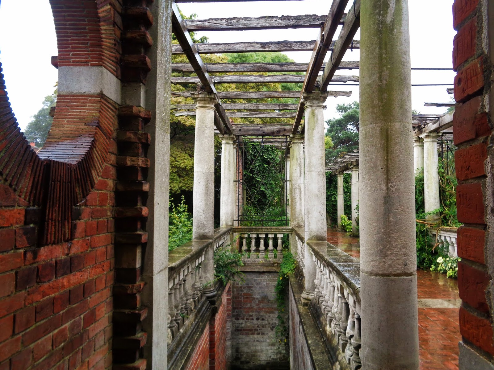 Photo Diary: Hampstead Heath Hill Gardens and Pergola in the Rain