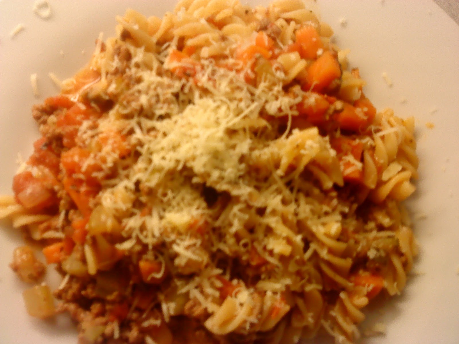 Love on a Plate Pasta with Vegetable and Mince Sauce 48 pro points 8