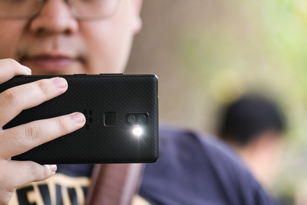 CMR Survey reveals majority of smartphone buyers opt for a device with a good camera