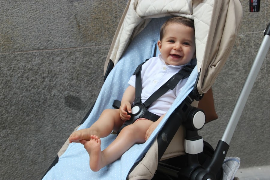 DIY Como hacer funda universal de silla de paseo o carrito para niños y bebes. Blog de costura y patrones gratis.