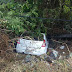 Carro saiu da pista, entrou no mangue e acertou poste na rodovia BR-226