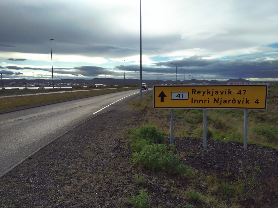 Автостопом по Исландии