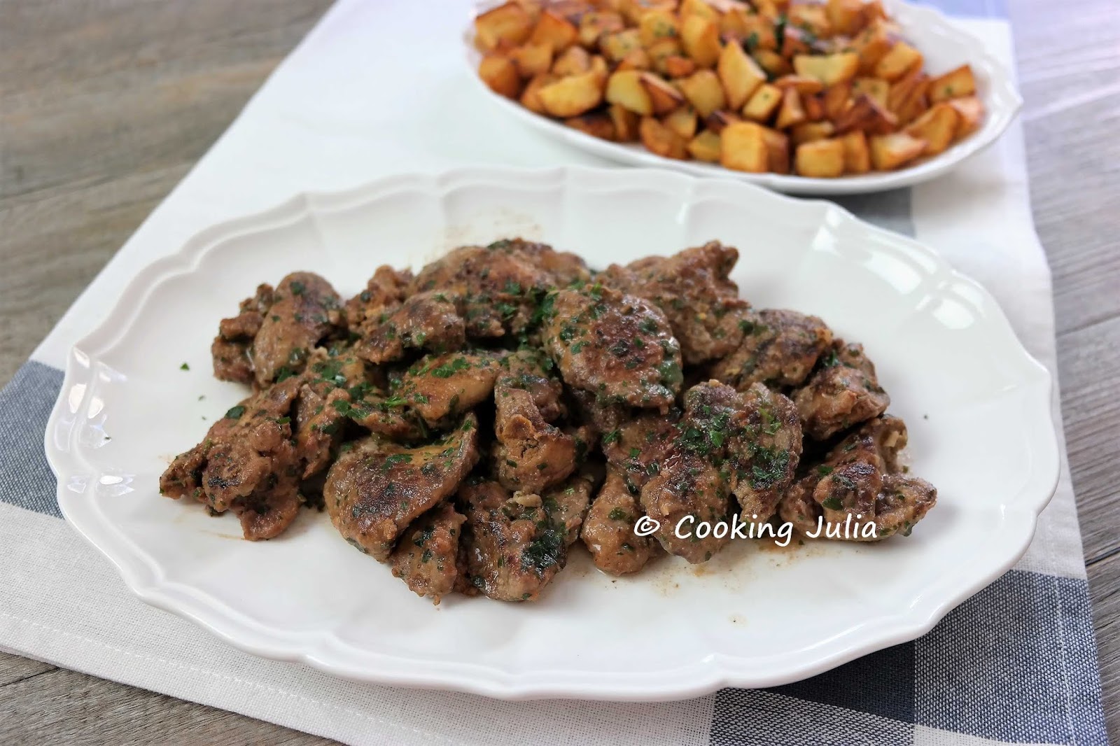 COOKING JULIA FOIES DE VOLAILLE À LA PERSILLADE