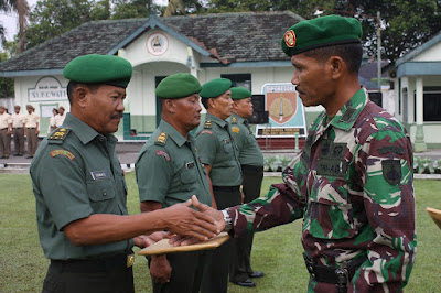 KODIM SRAGEN LEPAS ANGGOTA MPP