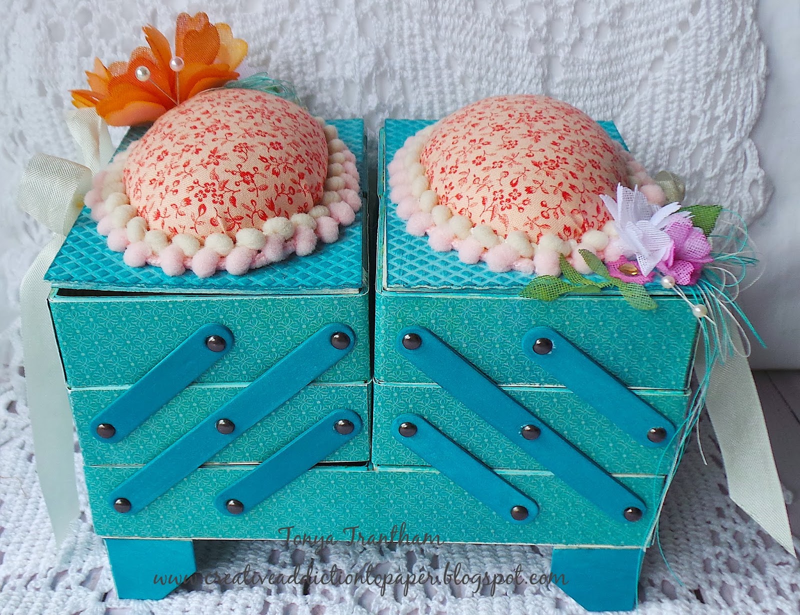 Creative Addiction to Paper Deluxe Cantilever Sewing Box