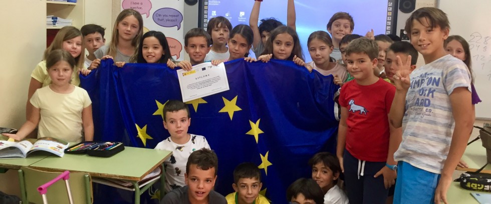 Resultado de imagen para Niños de distintos paises en la escuela