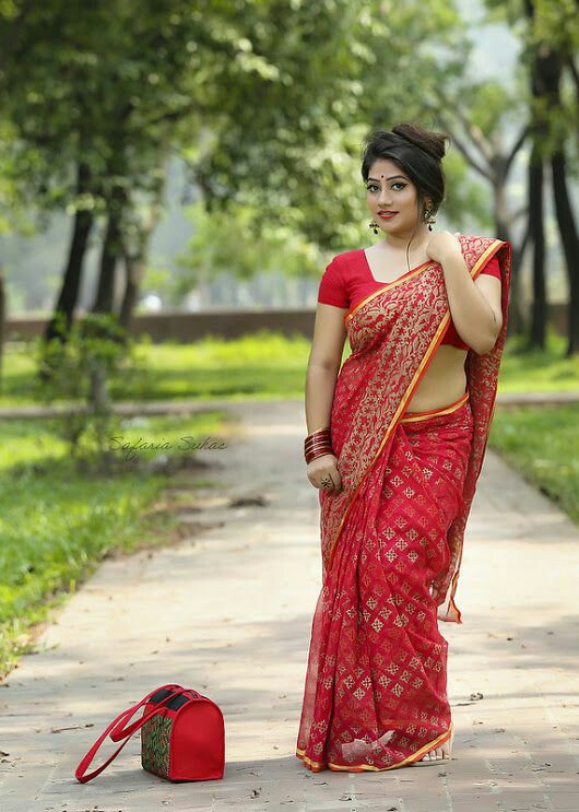 Hot Indian Women in Saree: Exclusive and Ultimate Photo... 