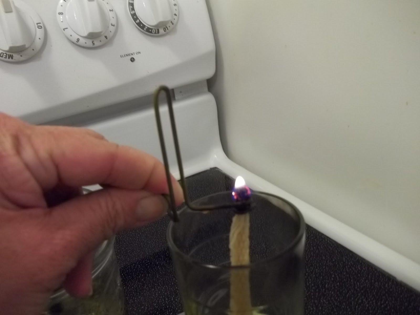 365 Aquaponics Making an oil lamp