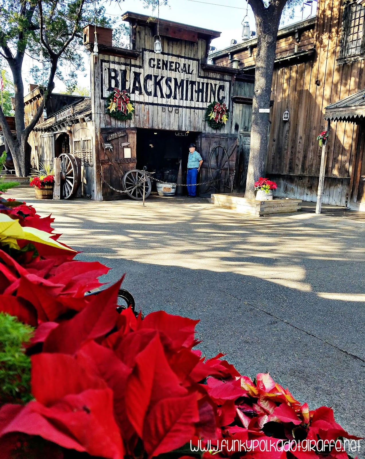 Knotts berry farm season pass coupon 2018