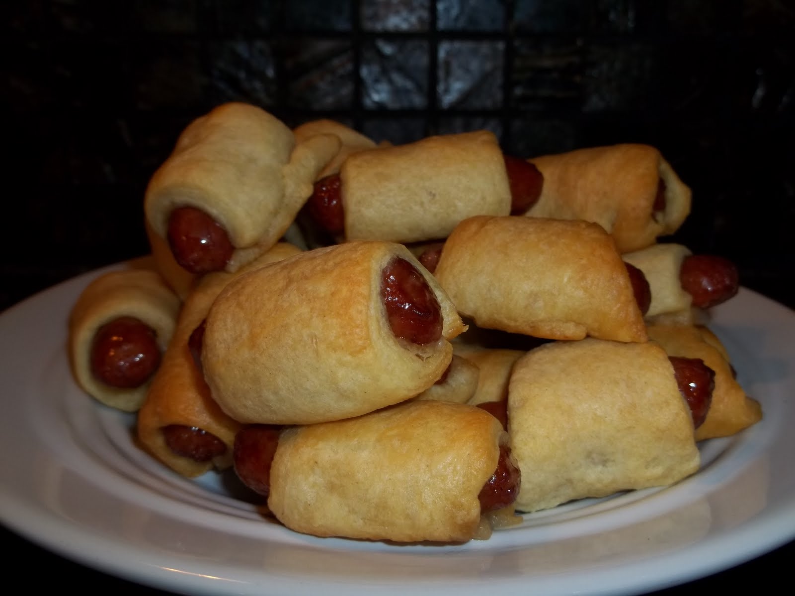 Kristi's Dishes Lil' Smokies aka Pigs in a Blanket