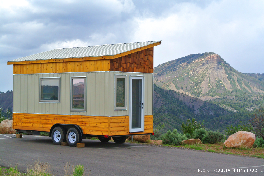 TINY HOUSE TOWN Front Range Tiny House (122 Sq Ft)